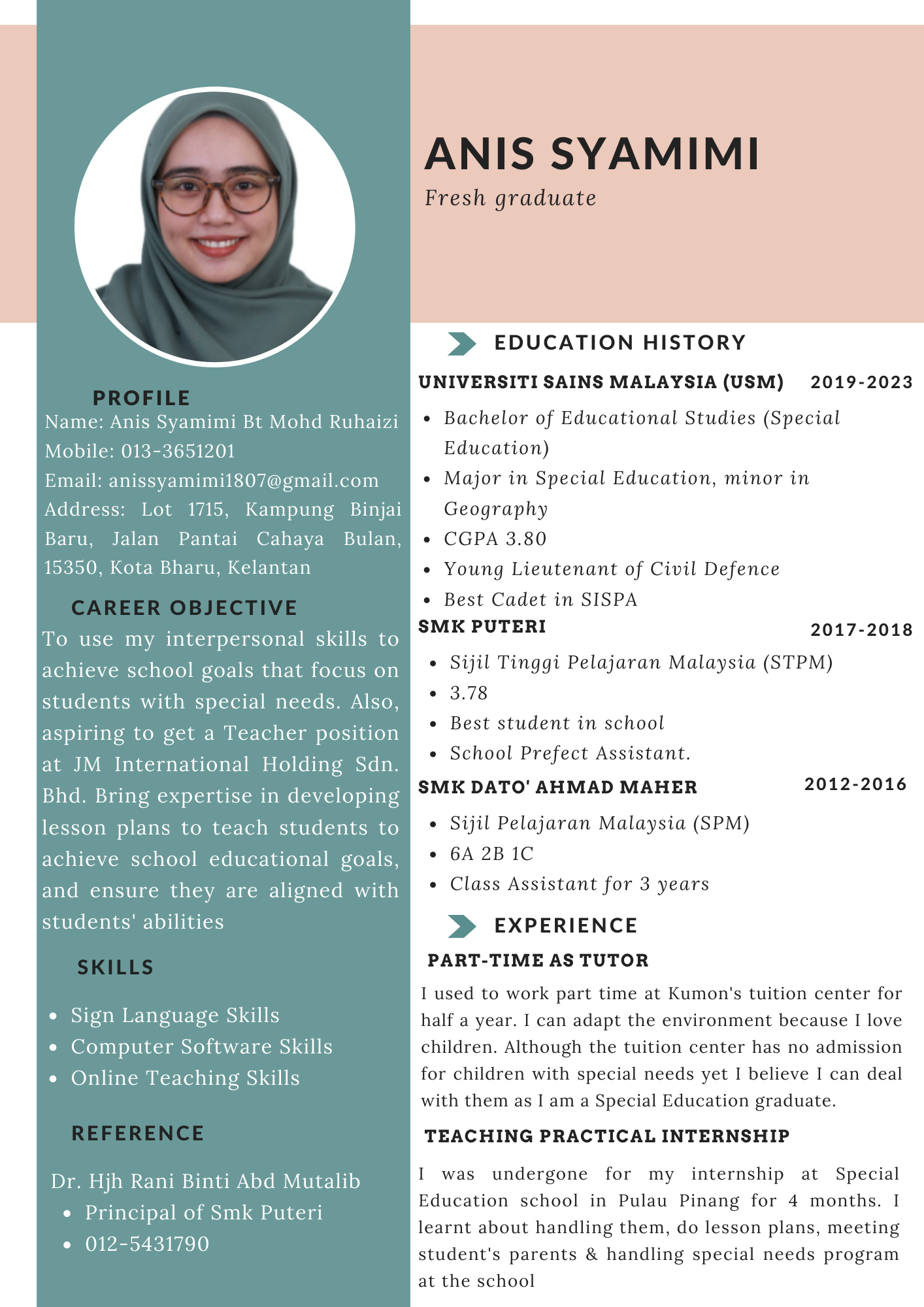 White Simple Student Cv Resume (1).png